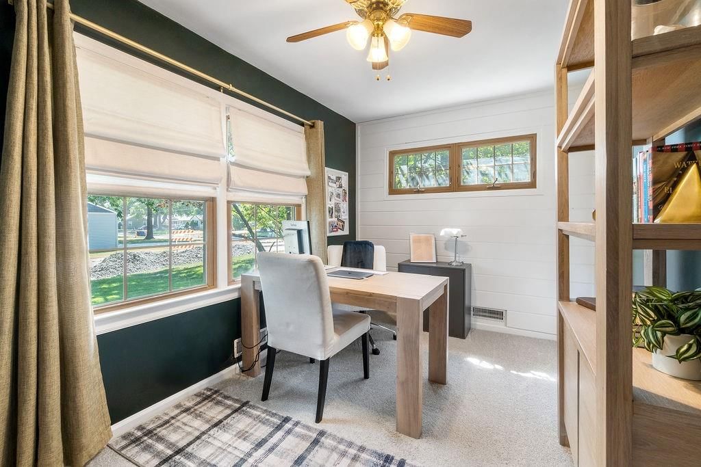 5450 Horton Street — photo 20