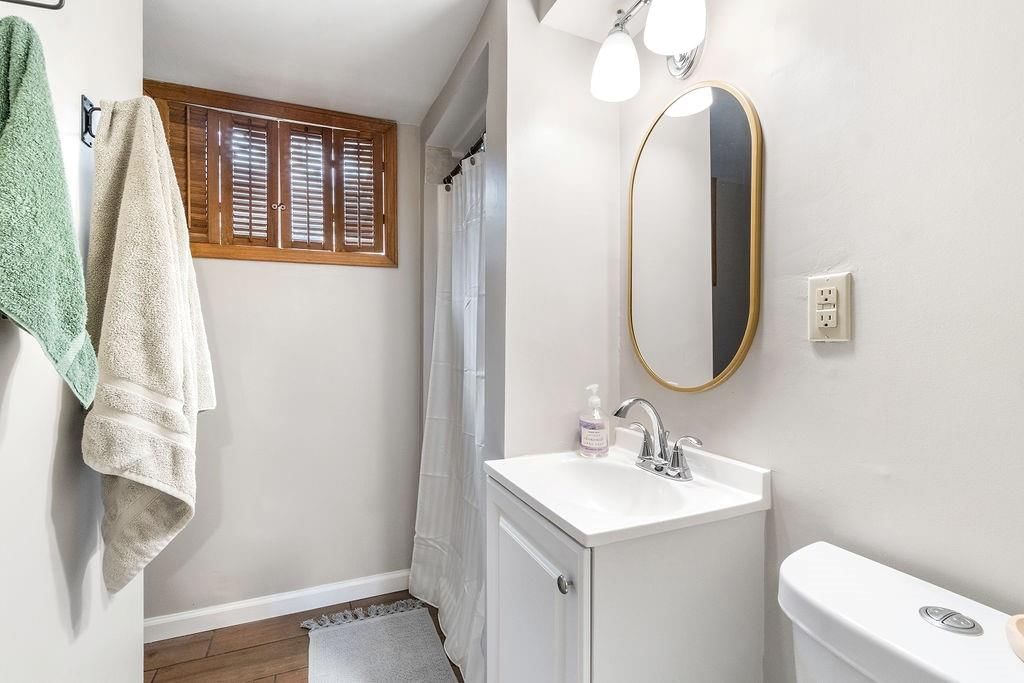 5450 Horton Street — photo 25