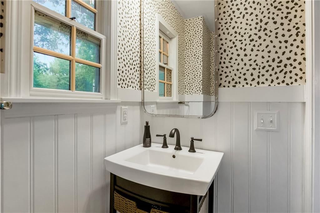 2527 W 90th Street — photo 11