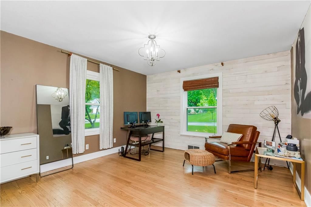 2527 W 90th Street — photo 12