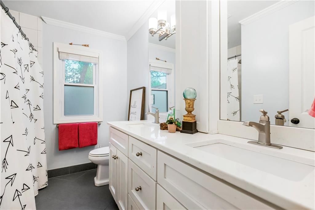 2527 W 90th Street — photo 13