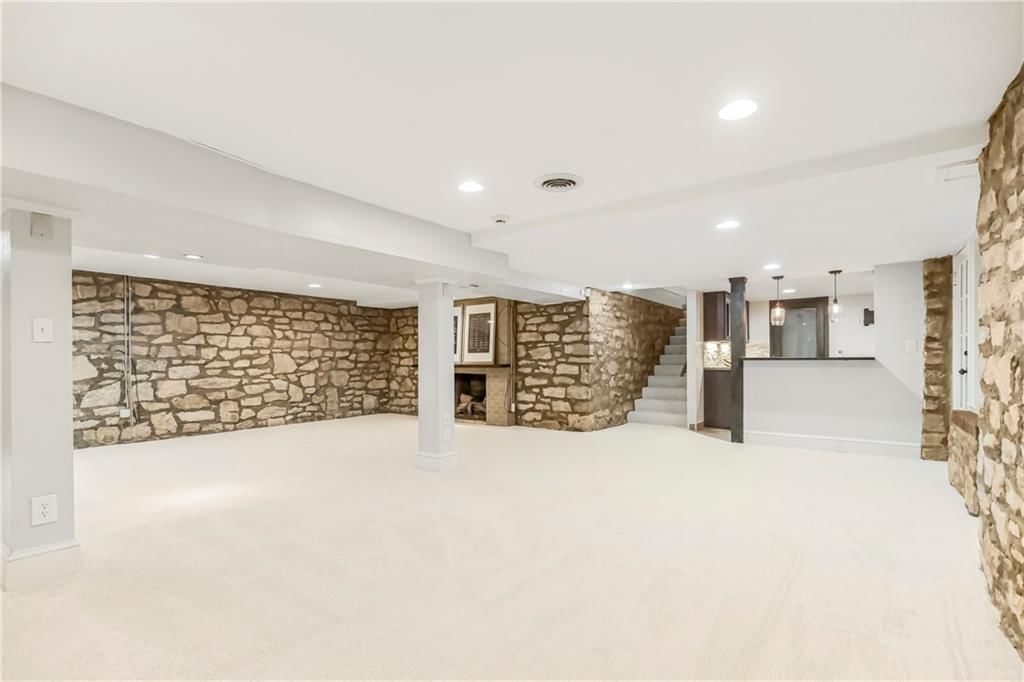 2527 W 90th Street — photo 31