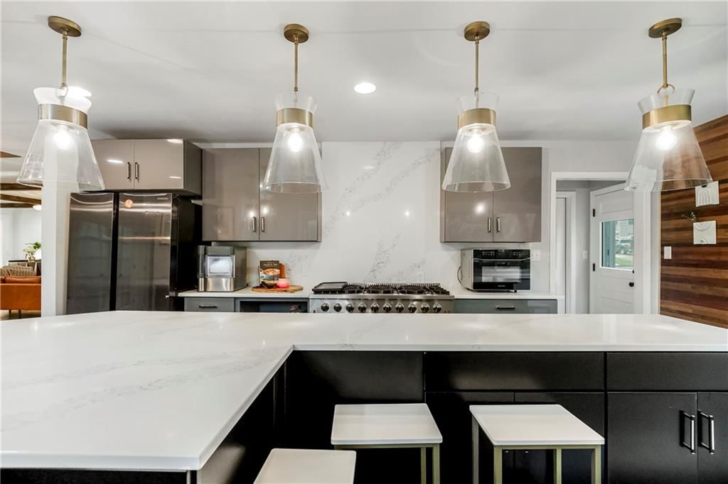 2527 W 90th Street — photo 10