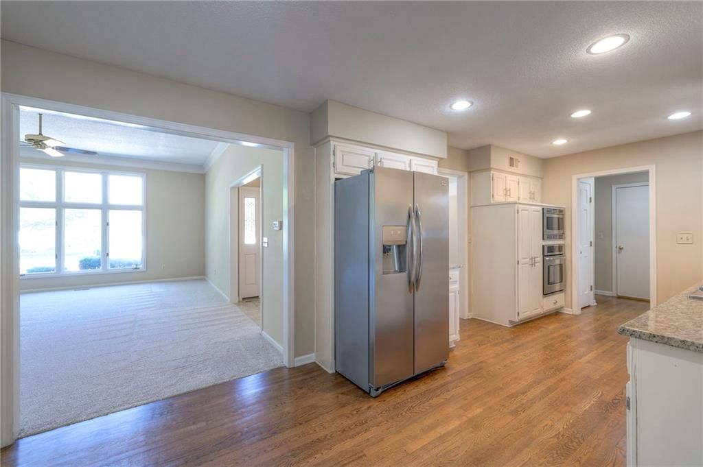 4634 W 90th Street — photo 14