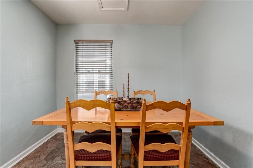 3915 Campbell Street — photo 15