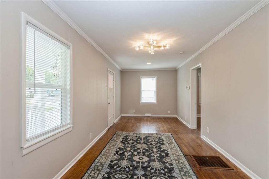 7732 Jefferson Street — photo 10