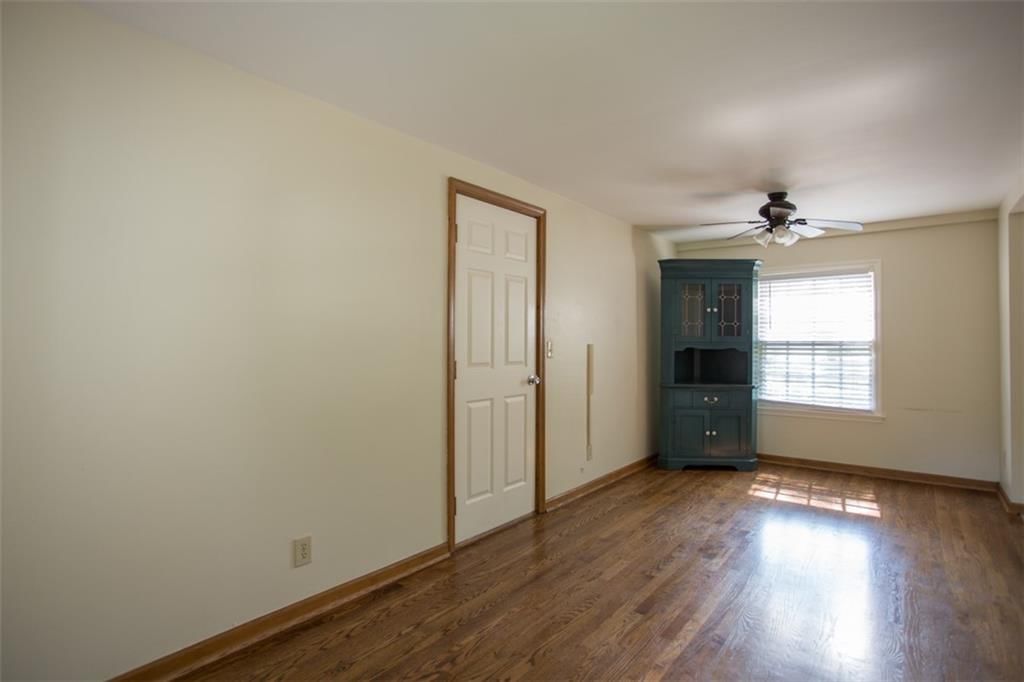5300 SHERWOOD Drive — photo 12