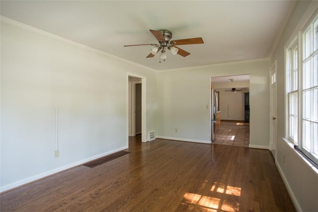 5300 SHERWOOD Drive — photo 6