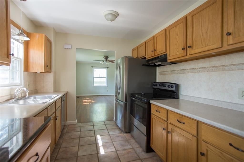 5300 SHERWOOD Drive — photo 10