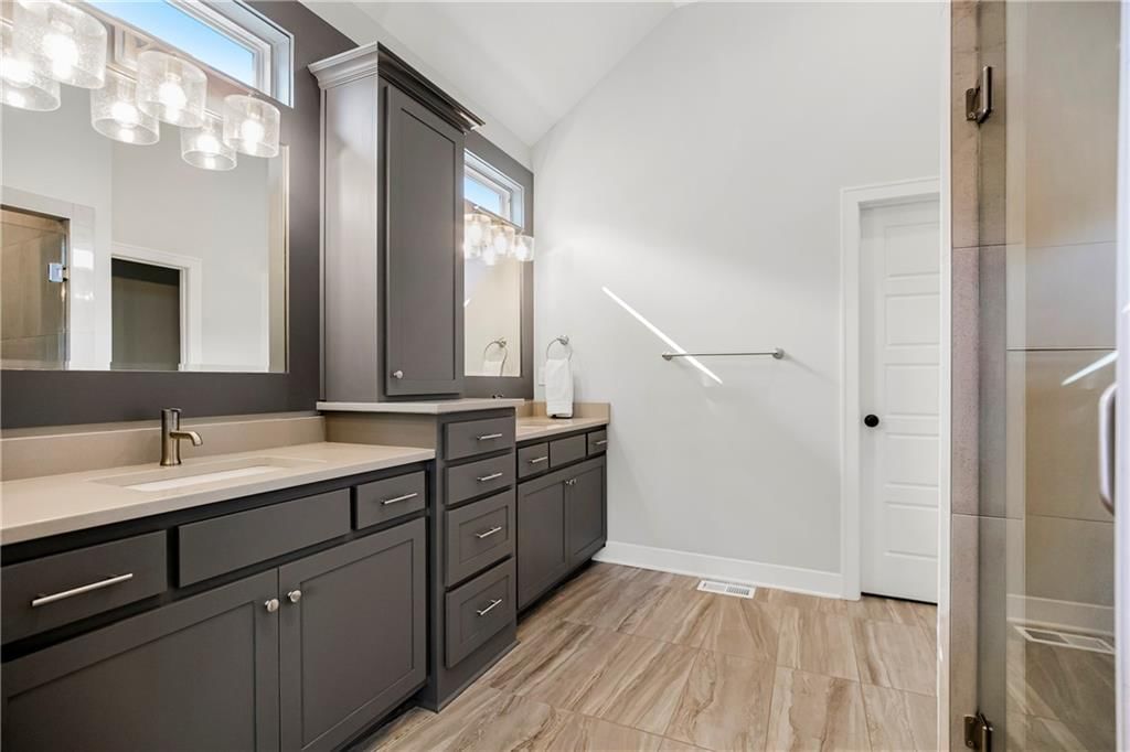 5974 N Oak Creek Court — photo 21