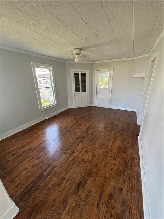 2216 Broadway Avenue — photo 7