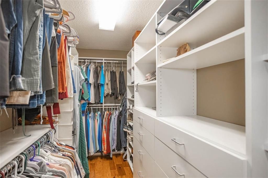 8303 Bridle Dale Circle — photo 38