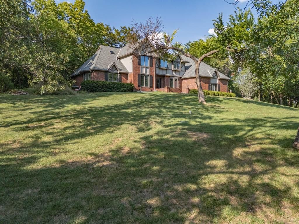 8303 Bridle Dale Circle — photo 56