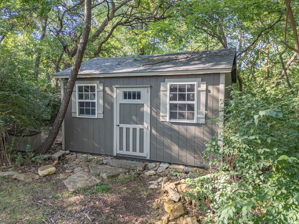 8303 Bridle Dale Circle — photo 69