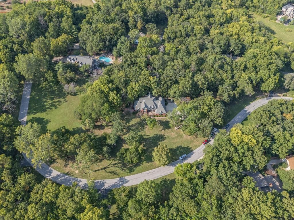 8303 Bridle Dale Circle — photo 80