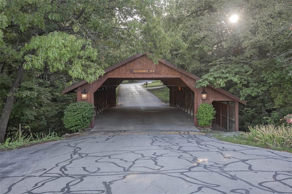 8303 Bridle Dale Circle — photo 85