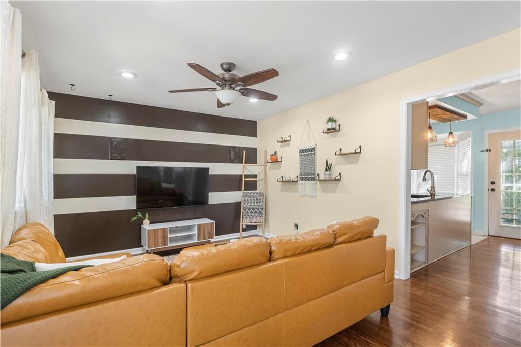 7839 Nall Avenue — photo 4