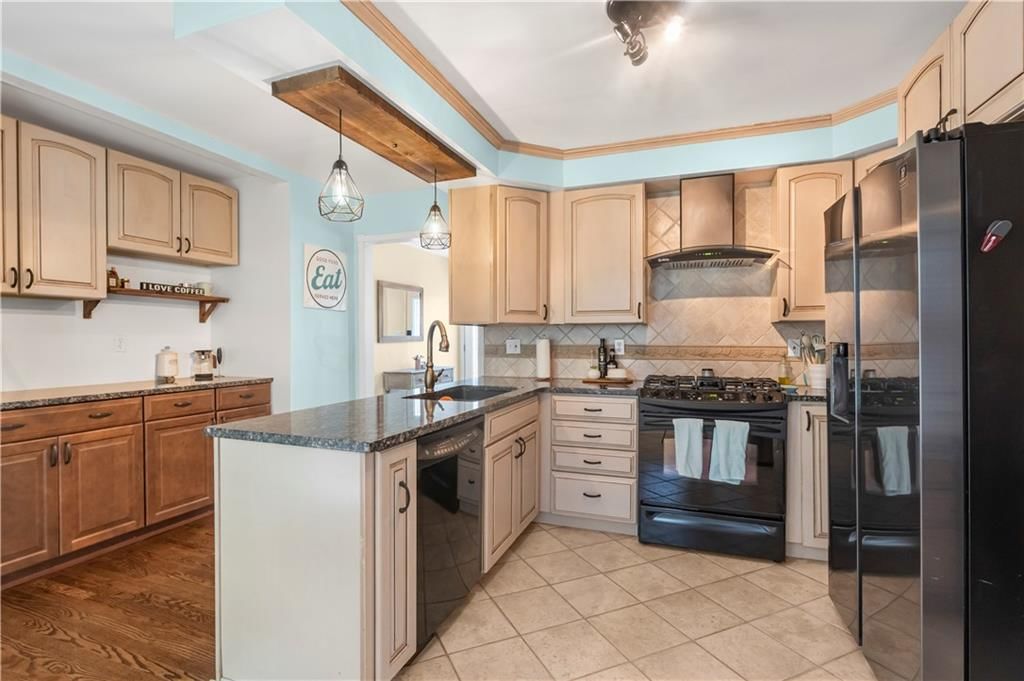 7839 Nall Avenue — photo 7
