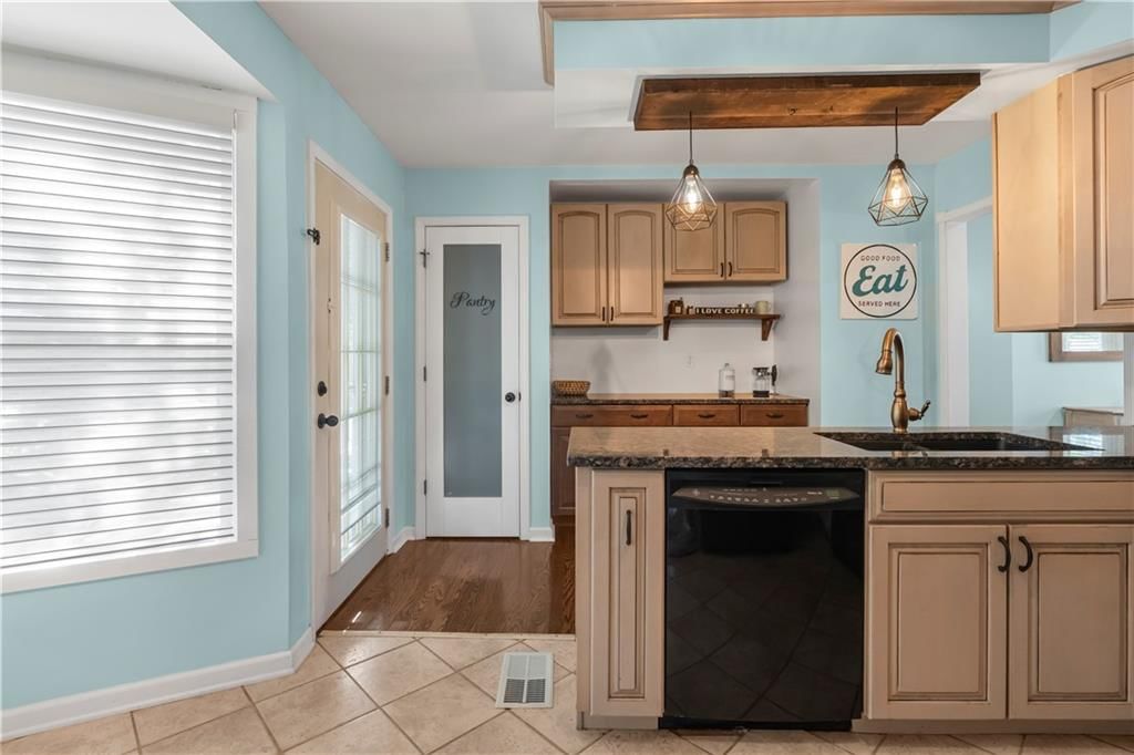 7839 Nall Avenue — photo 8