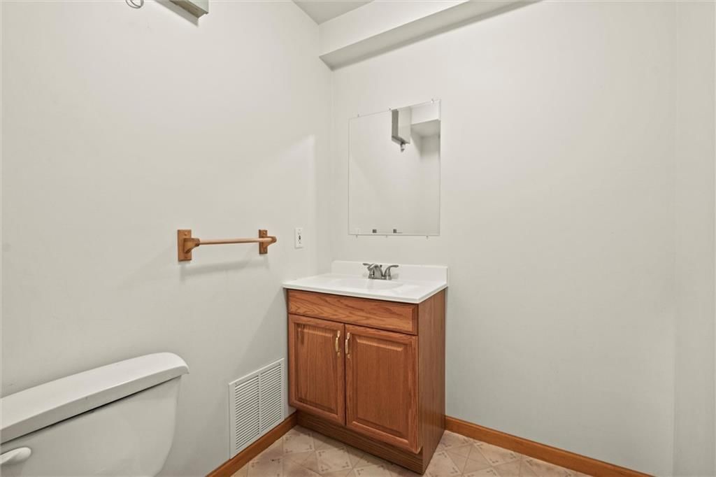 14757 Oak Court — photo 29