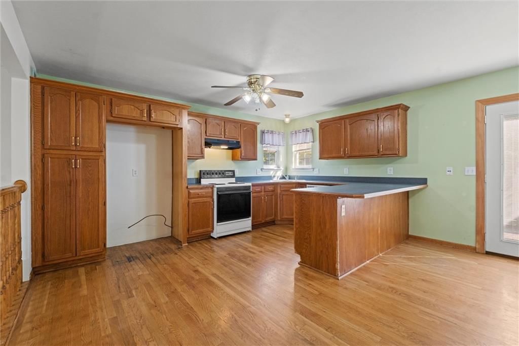 14757 Oak Court — photo 5