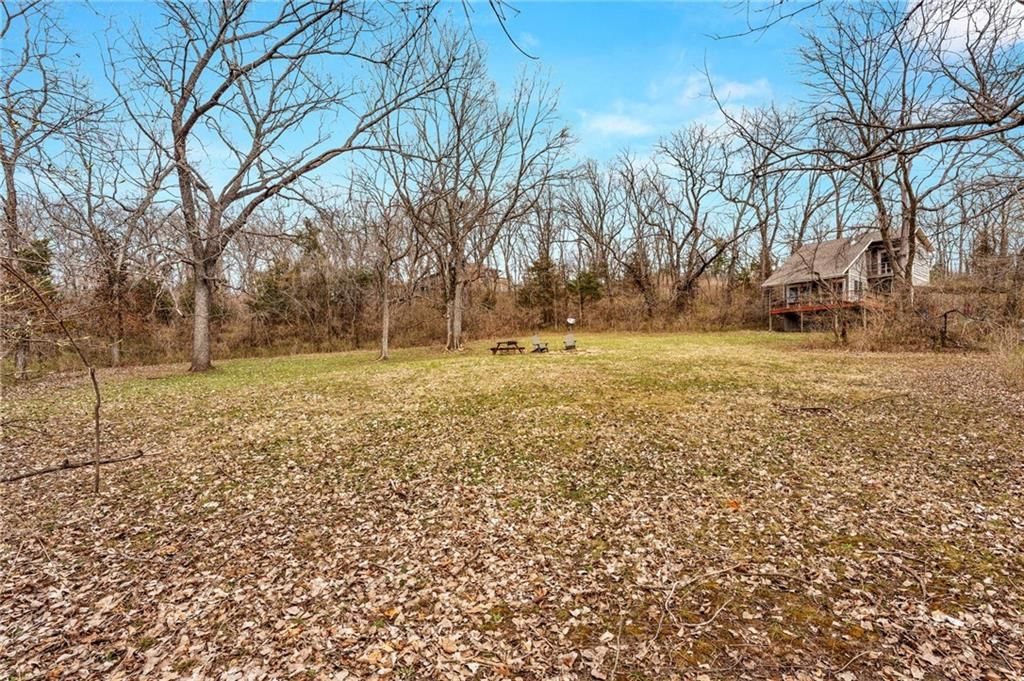 8659 Hilltop Road — photo 17