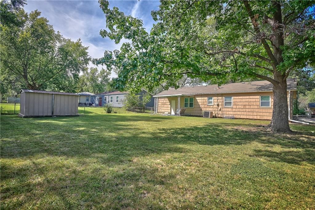 3 NW NOEL Street — photo 23