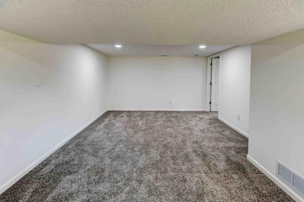 113 N Kendall Drive — photo 48