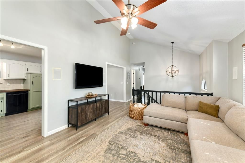 234 SE Topaz Circle — photo 9