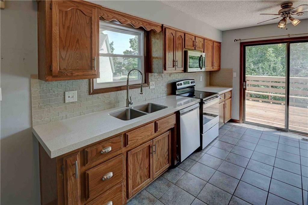 14411 Wilshire Circle — photo 20