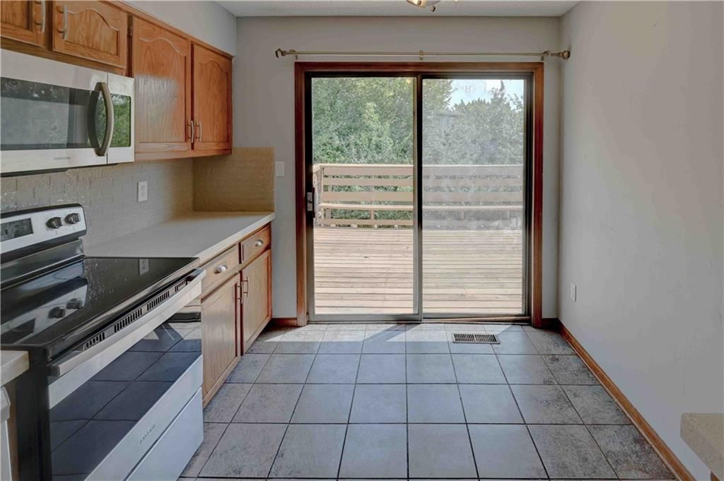 14411 Wilshire Circle — photo 21