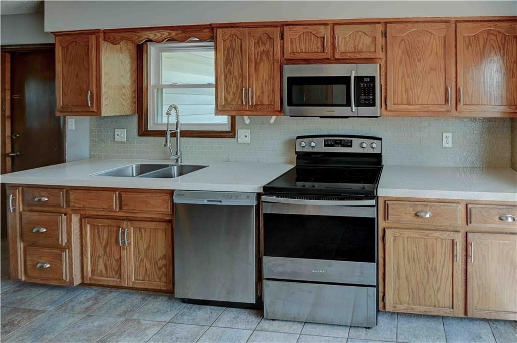 14411 Wilshire Circle — photo 22