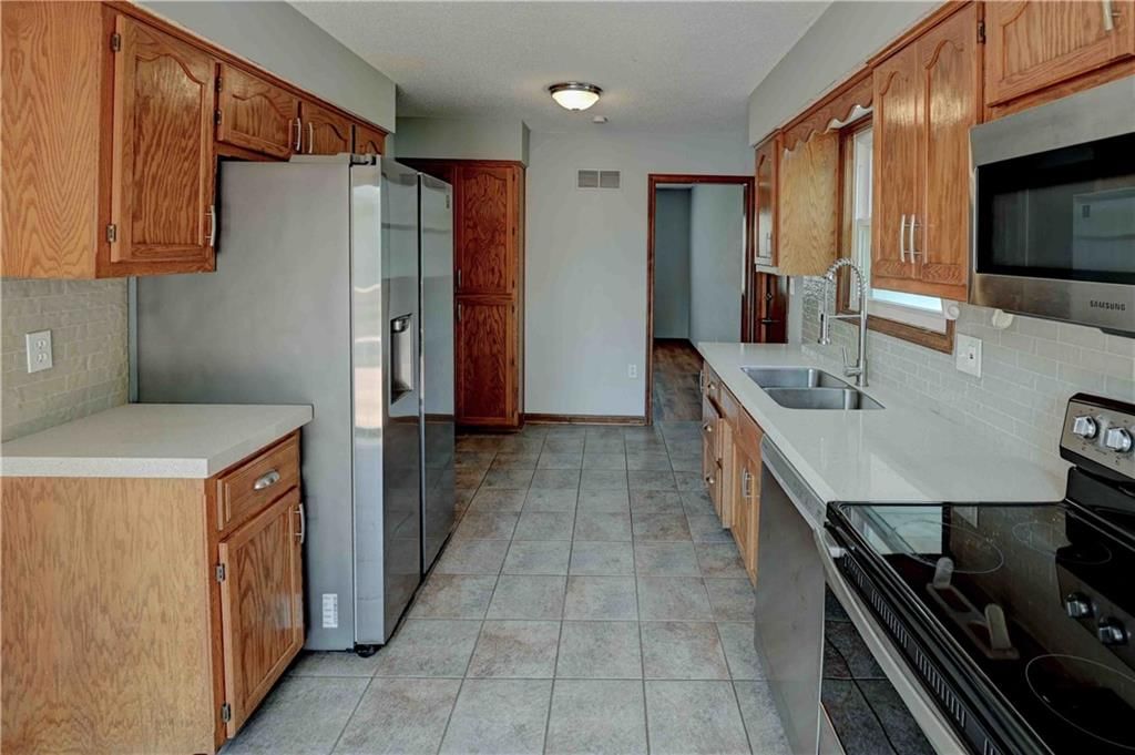 14411 Wilshire Circle — photo 23