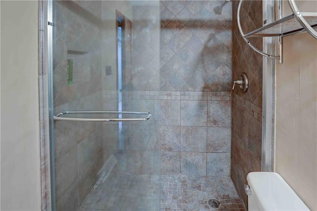 14411 Wilshire Circle — photo 28