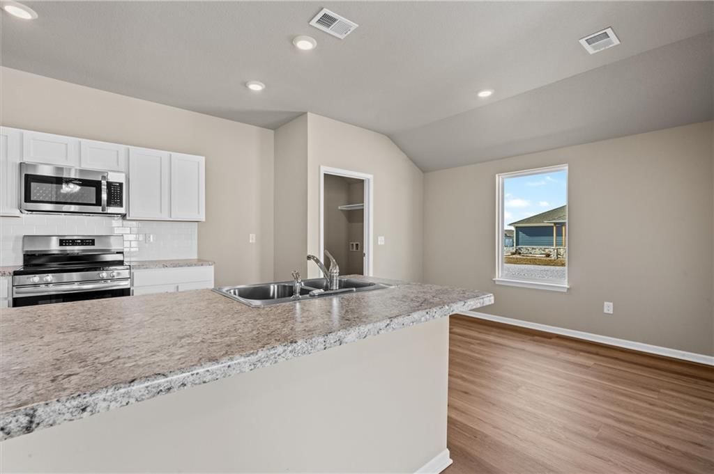 20260 W 194th Street — photo 12