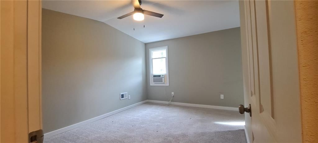815 SE 12th Street — photo 14