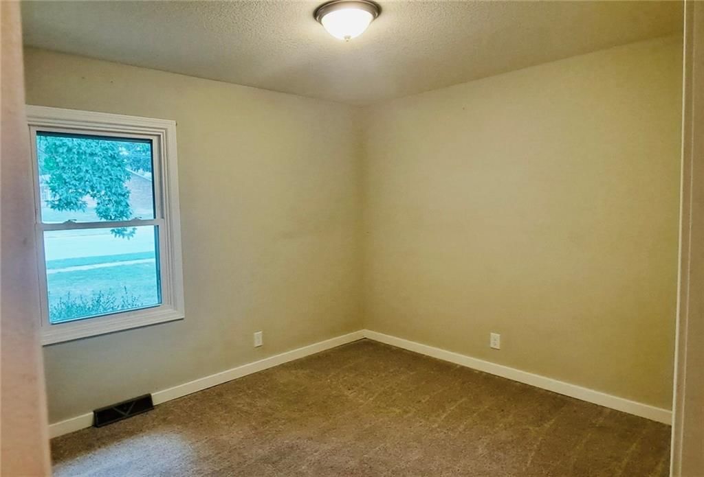 815 SE 12th Street — photo 23