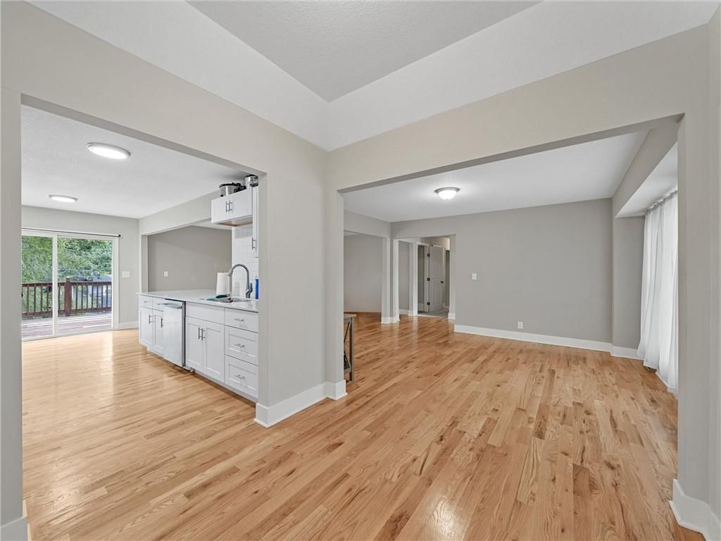 815 SE 12th Street — photo 4