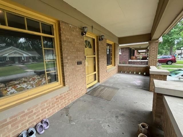 2028 ELIZABETH Avenue — photo 2