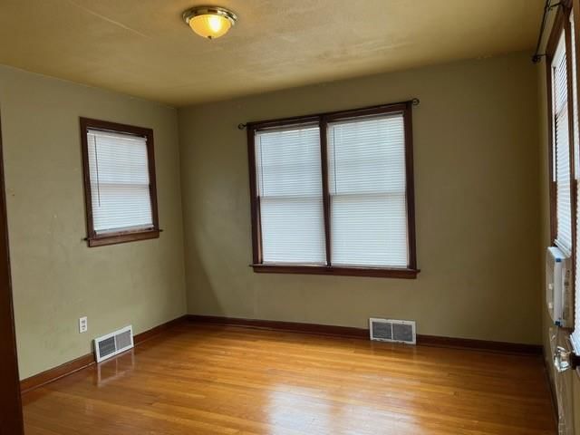 2028 ELIZABETH Avenue — photo 16