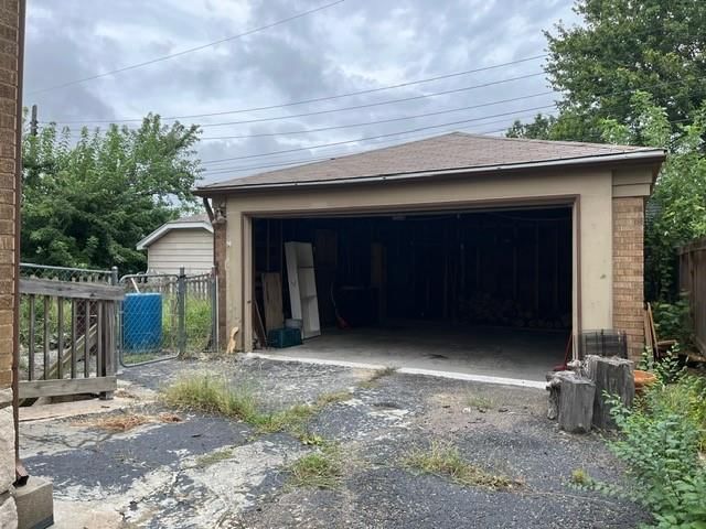 2028 ELIZABETH Avenue — photo 17