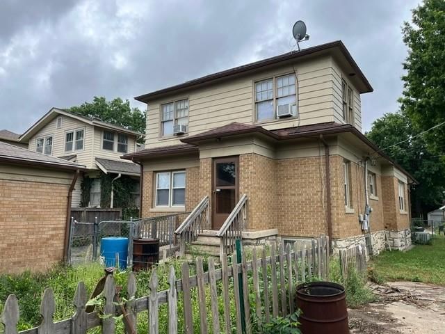 2028 ELIZABETH Avenue — photo 18