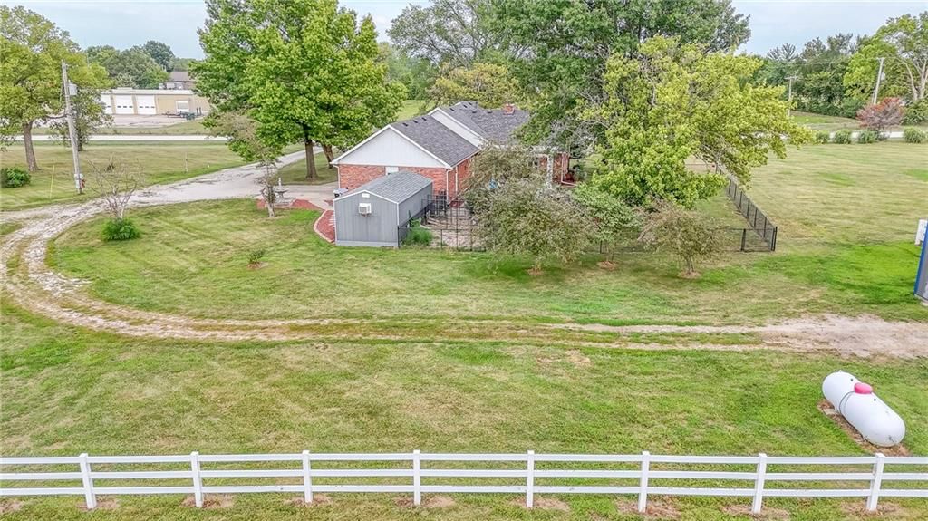 414 SW 1201st Road — photo 57