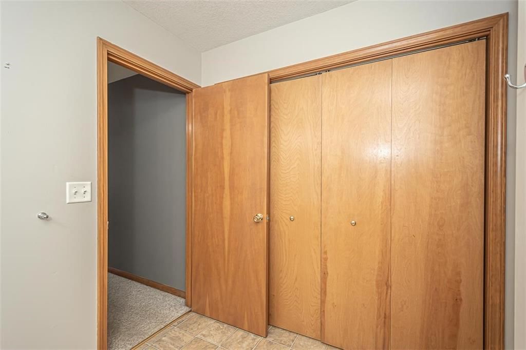 1002 Lisa Court — photo 25