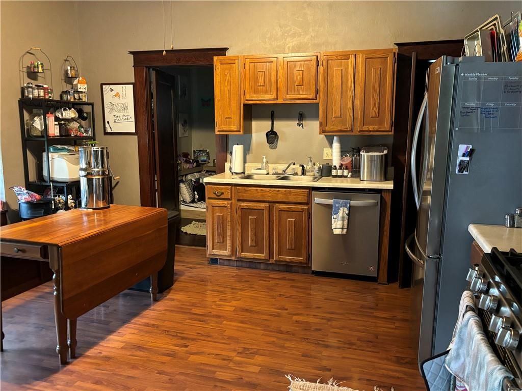 300 N Main Street — photo 6