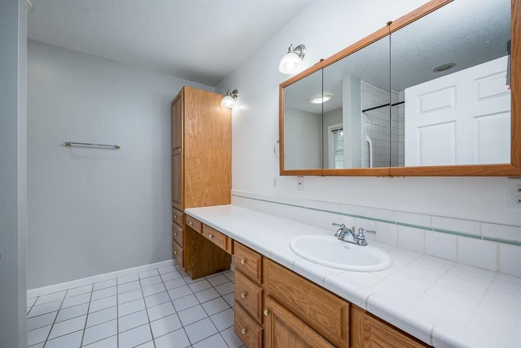 412 Hillbrook Court — photo 21