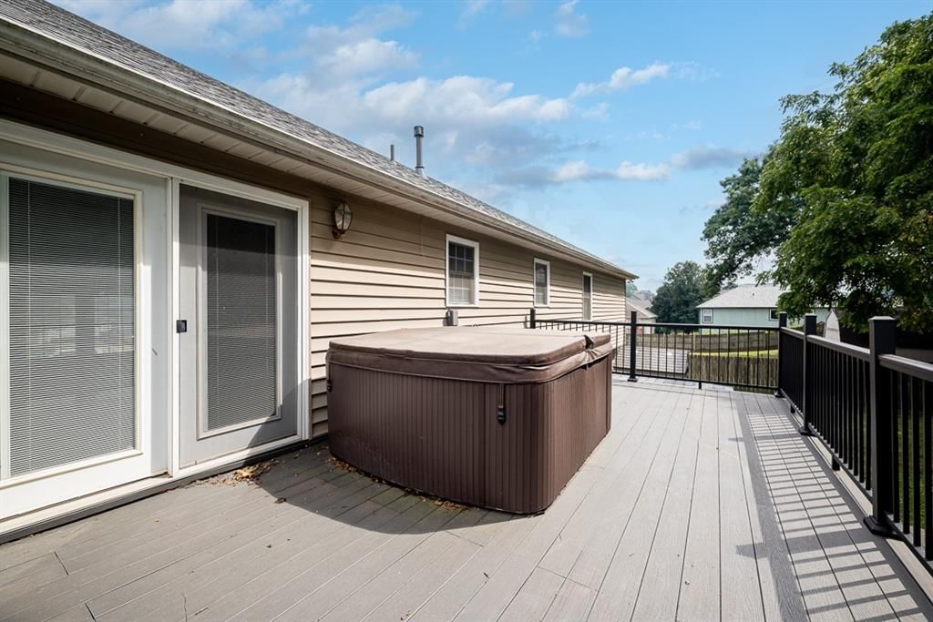412 Hillbrook Court — photo 23