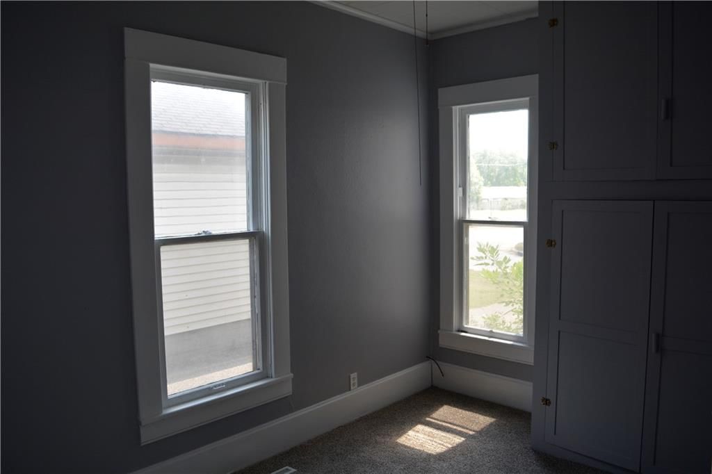 313 E Washington Street — photo 13