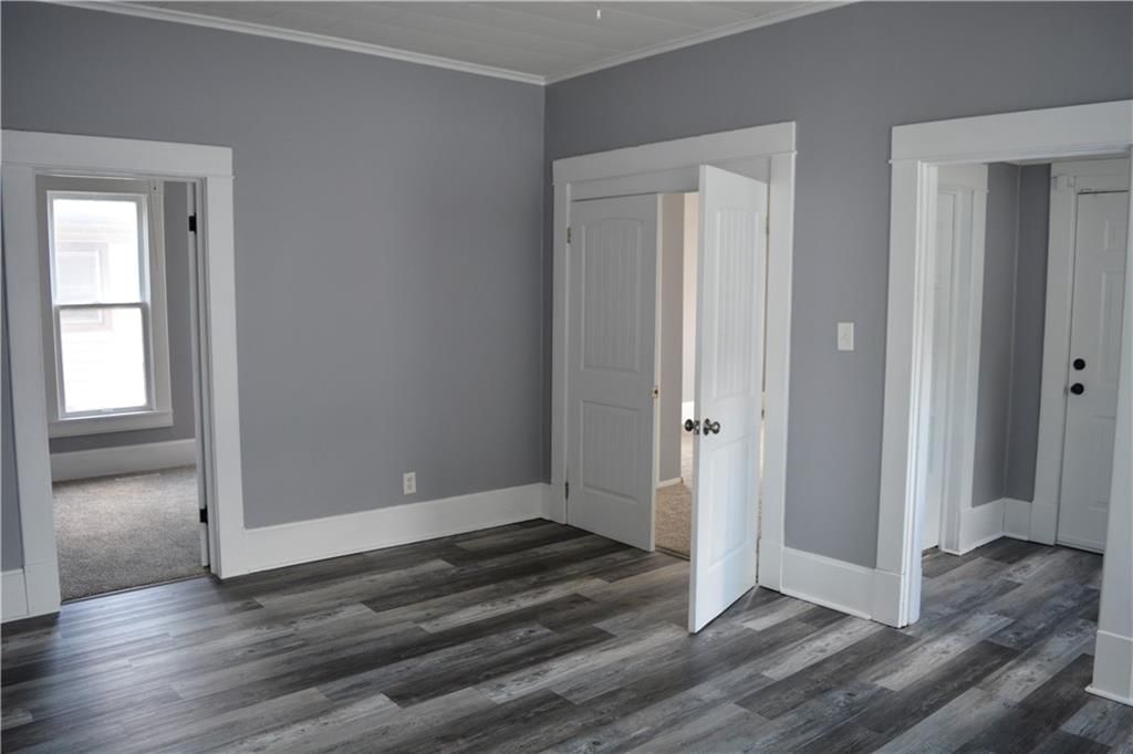 313 E Washington Street — photo 14