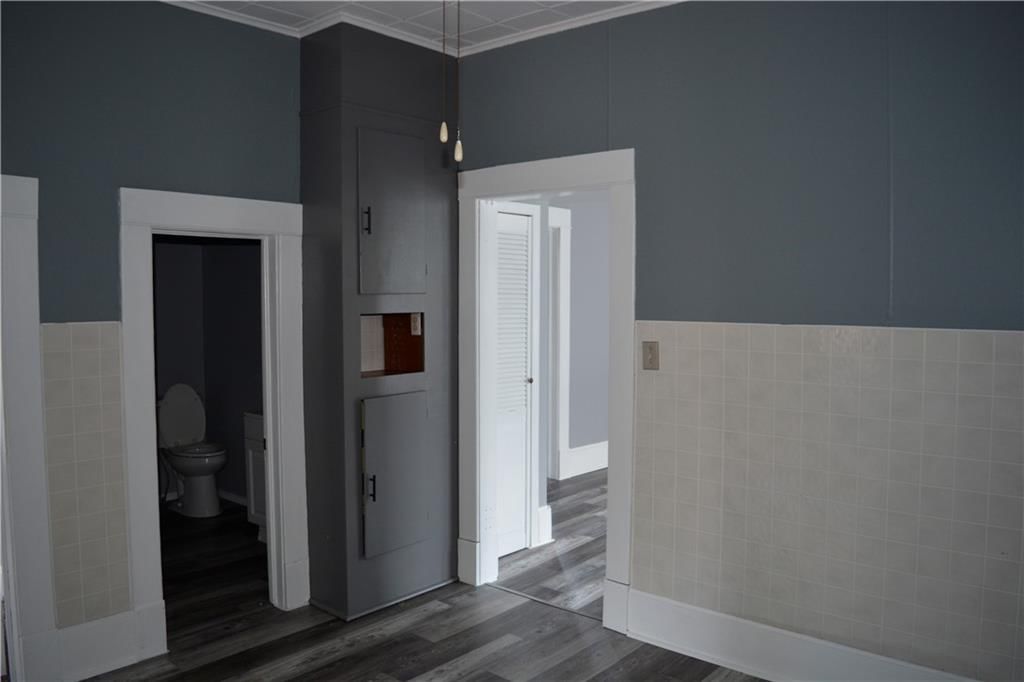 313 E Washington Street — photo 23